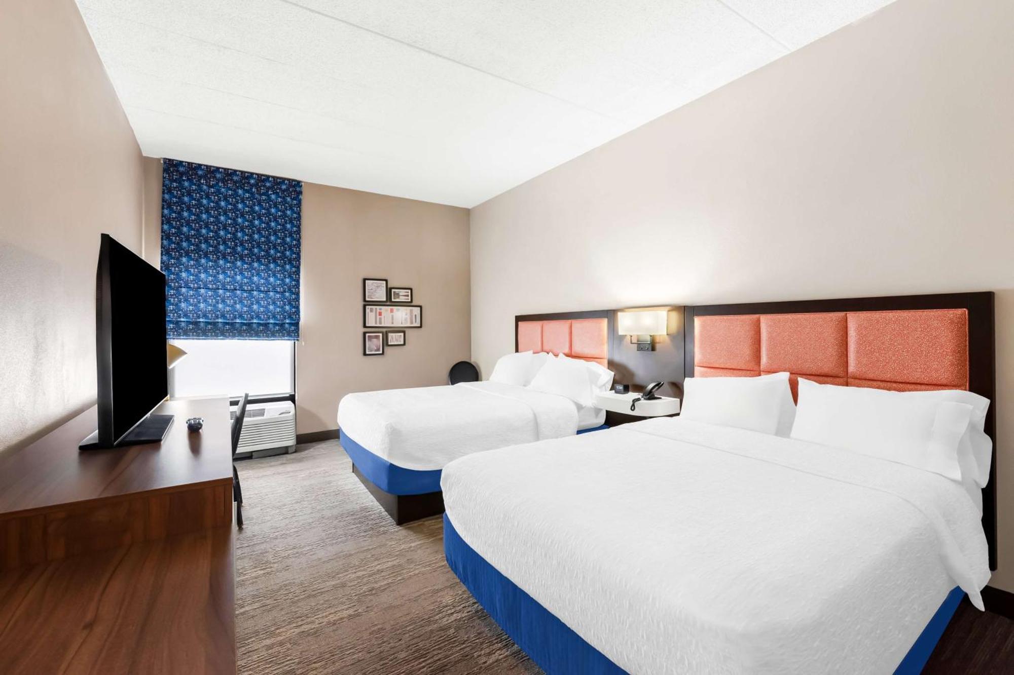 Hampton Inn Pennsville Exterior photo